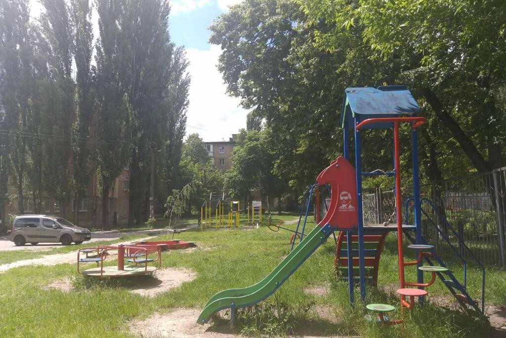 Однокомнатная Квартира С Евро Ремонтом,В Тихом Дворике. Киев Екстериор снимка